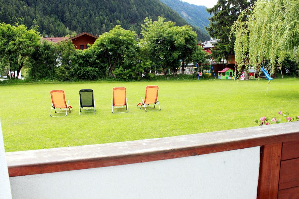 Hotel Stecher Oetz Exteriör bild